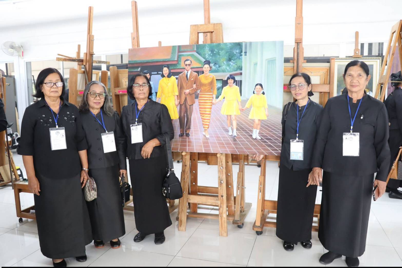 title - เที่ยวอยุธยา อย่าลืมแวะเข้ามาชมงานศิลปหัตถกรรมและงานศิลป์ ที่ ศูนย์ส่งเสริมและพัฒนาพัฒนาอาชีพเสริมนอกภาคการเกษตร (ศูนย์ศิลปาชีพบางไทรฯ (เดิม))